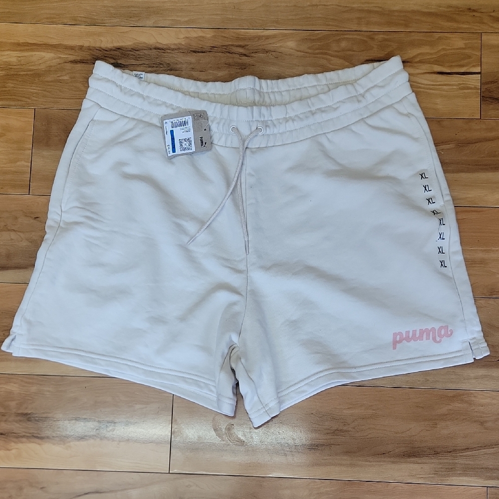 Puma Size XL Cream Athletic Shorts with Elastic Waistband NEW